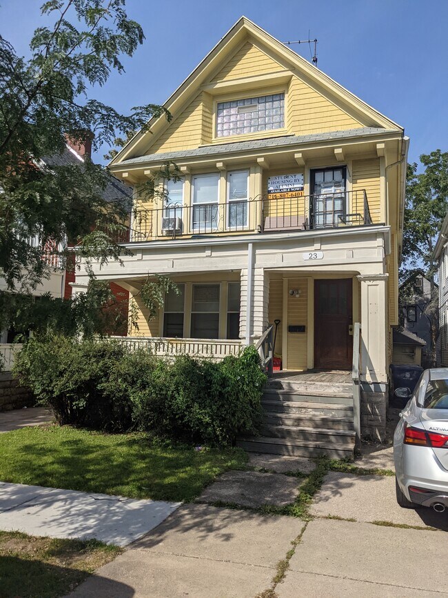 Building Photo - 23 Custer St