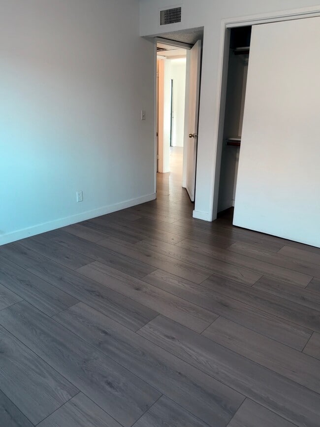 Building Photo - 14141 Erwin St