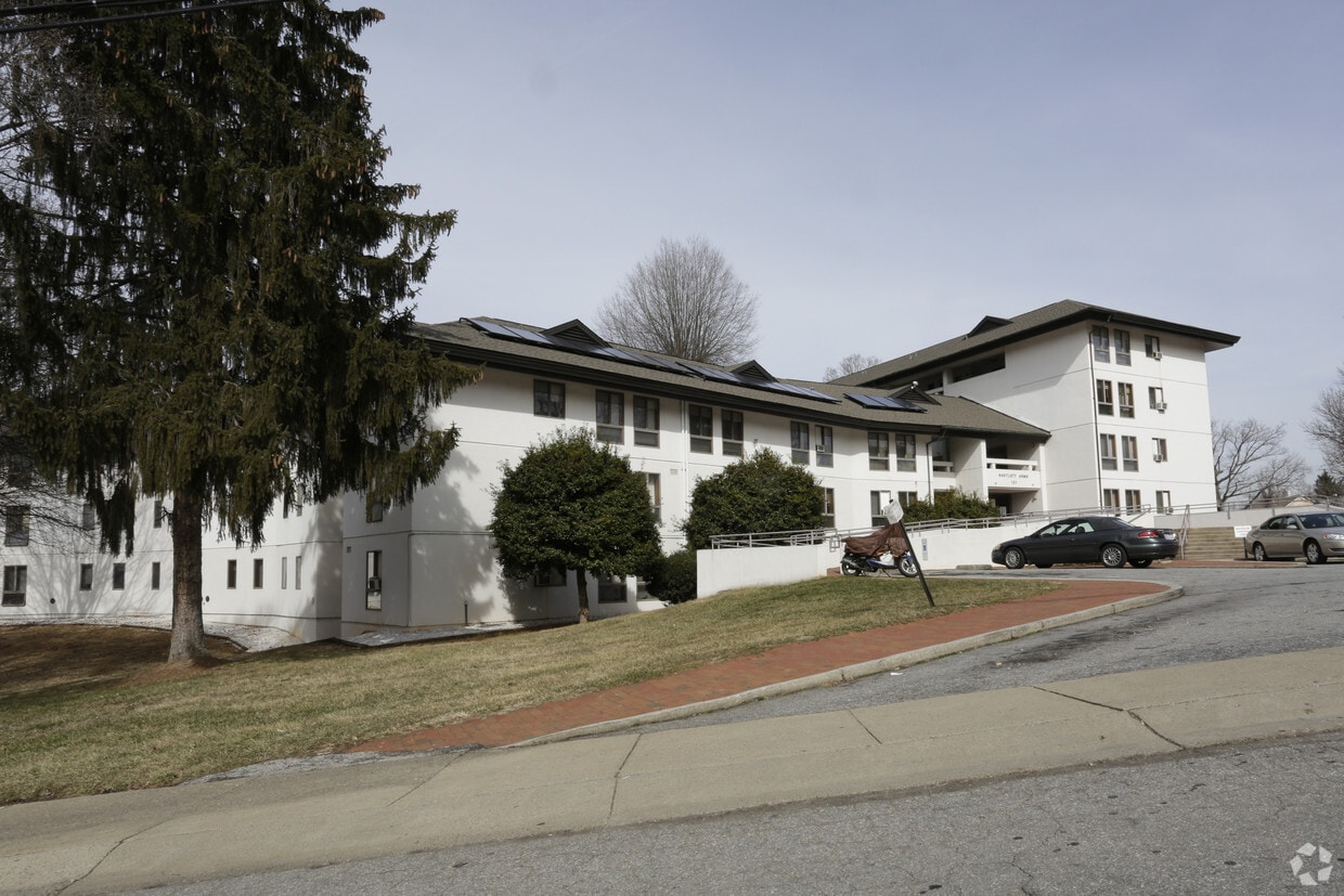 Primary Photo - Bartlett Arms Apartments