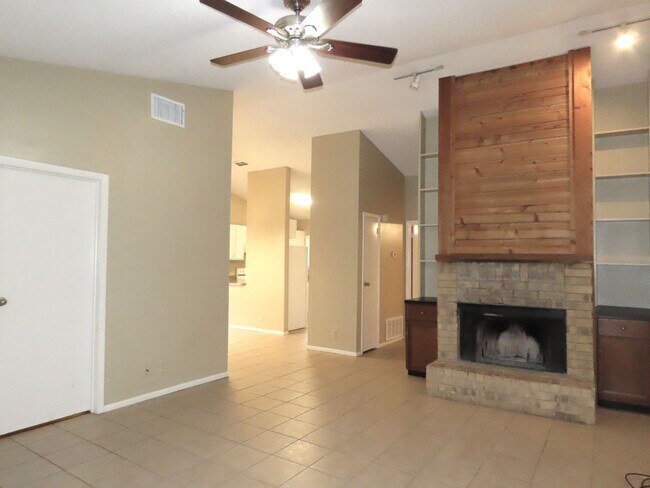 Foto del edificio - Near UT Tyler! 2 Bedroom, 2 Bath Duplex w/...