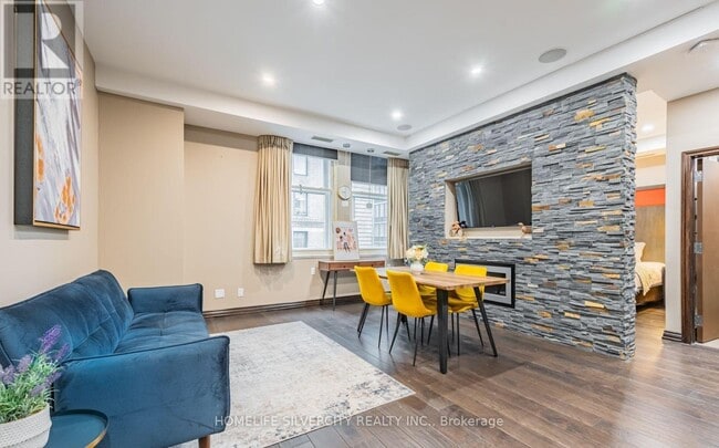 Building Photo - 1 King St W