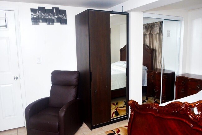 Foto del edificio - 105 Arundel Corporation Rd