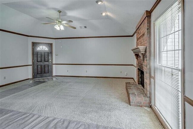 Building Photo - 2992 Huntington Trail Drive, Memphis, TN  ...