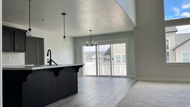 Building Photo - 4642 N Eyrie Peak Ln