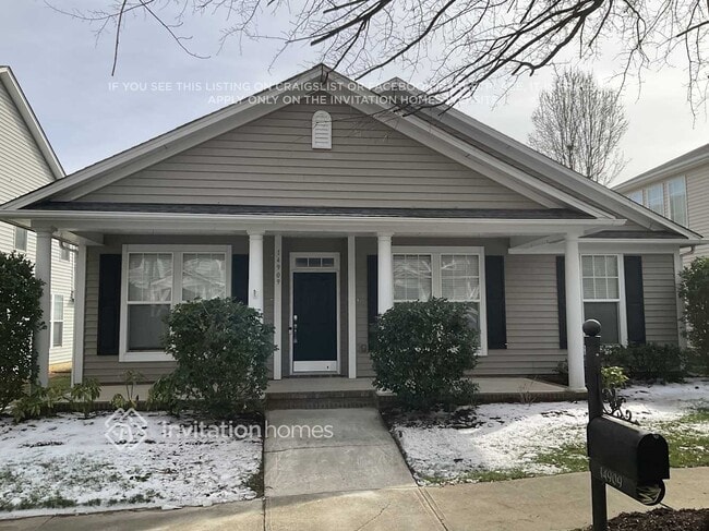 Building Photo - 14909 Almondell Dr