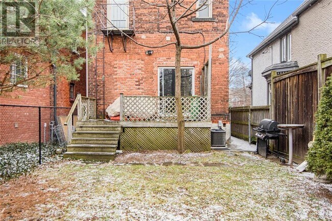 Photo du bâtiment - 508 Aberdeen Ave