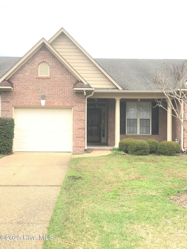 Foto principal - 3013 Braewood Ct