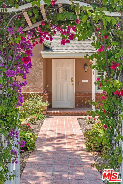 Foto del edificio - 5967 Carpenter Ave