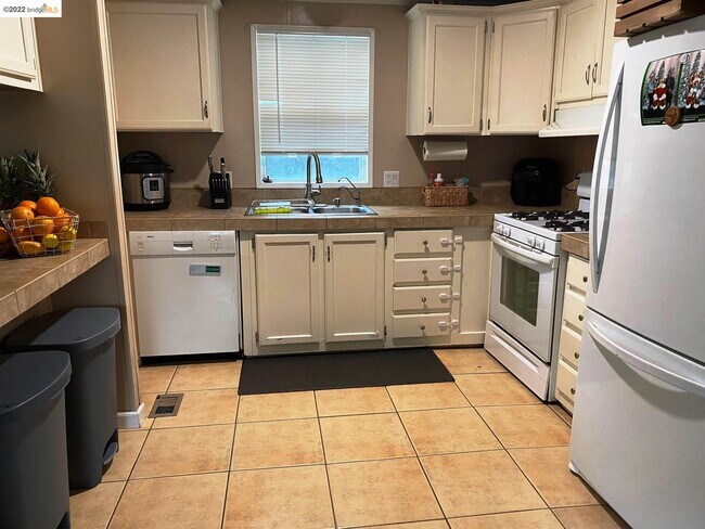 Foto del edificio - 3105 Anderson Ln