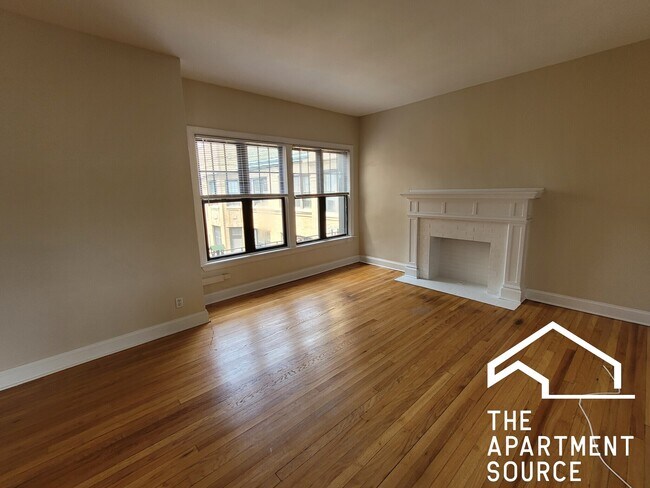 Foto del edificio - 925 Forest Ave