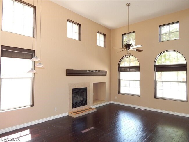 Foto del edificio - 8070 Arcadian Ln