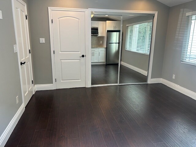 Foto del edificio - 1348 S Hidden Valley Dr