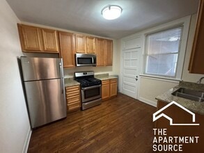 Building Photo - 2510 N Leclaire Ave