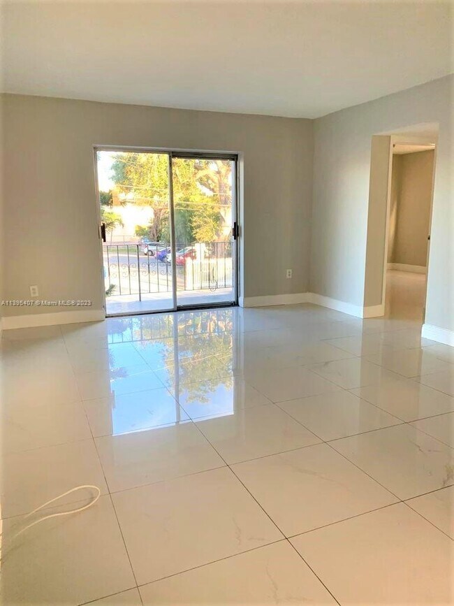 Foto del edificio - 5100 W Flagler St