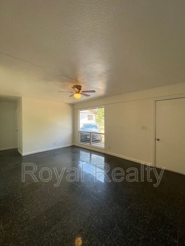 Foto del edificio - 84-1111 Lahaina St A1