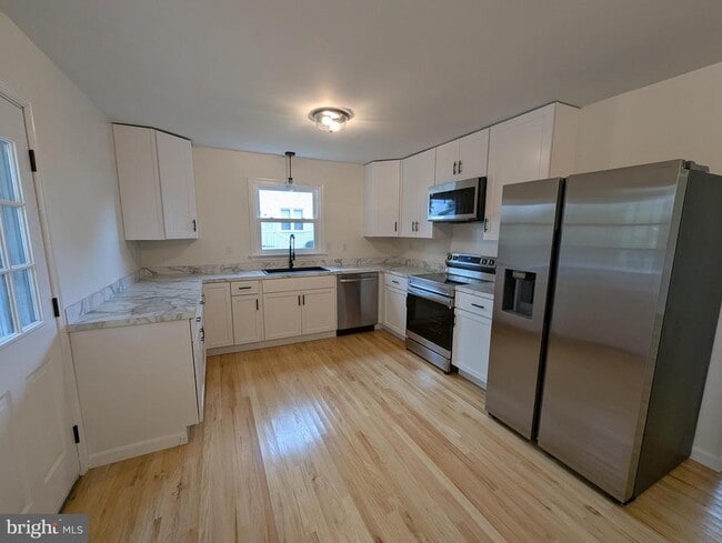 Building Photo - 108 Southern Blvd