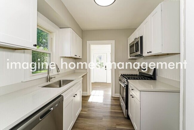 Building Photo - 1171 Lander Rd