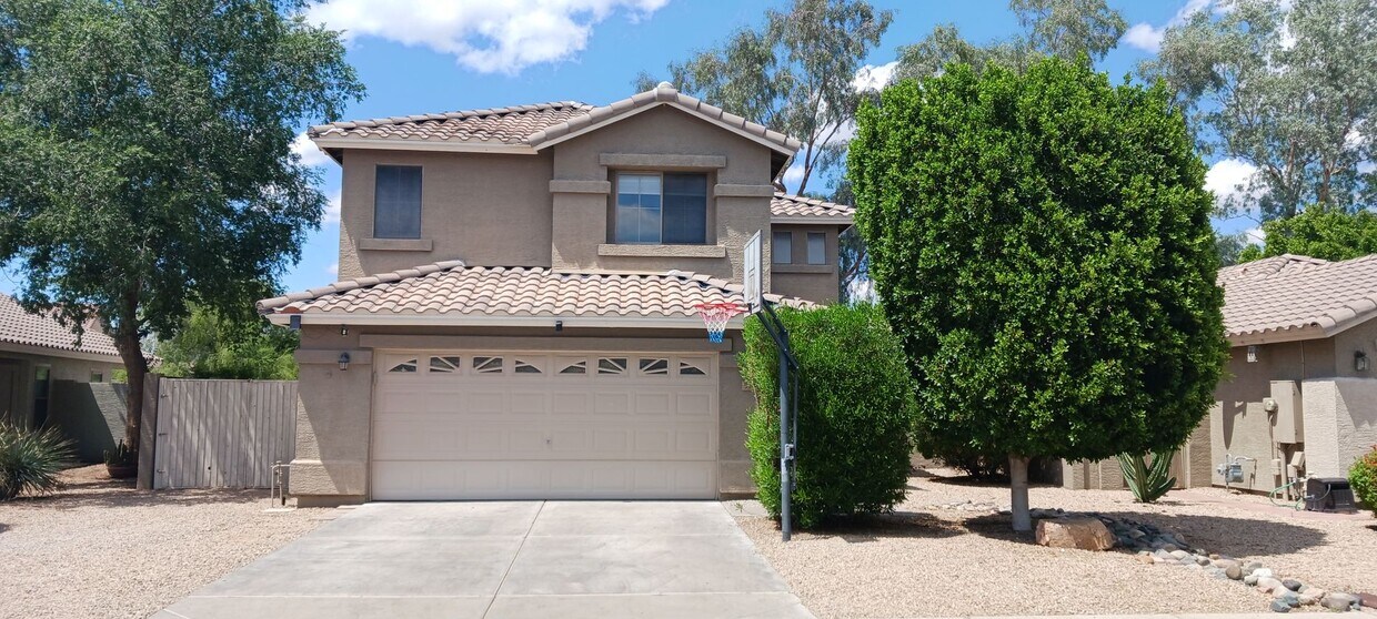 Foto principal - 3 Bed / 2 Bath with Loft and Pool