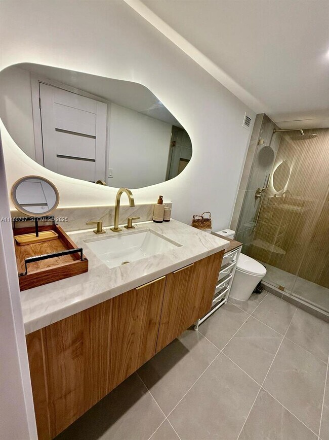 Foto del edificio - 2301 Collins Ave