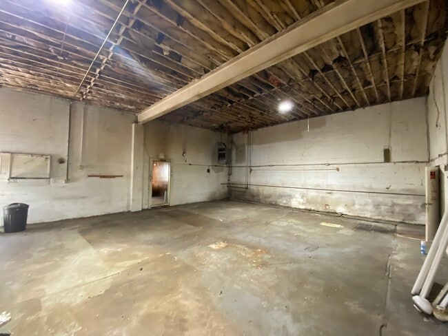 Building Photo - 189 10th St
