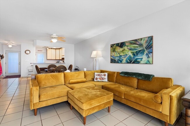 Foto del edificio - Beachside Living Made Easy – Furnished 2BR/1BA Available for 6 Months!