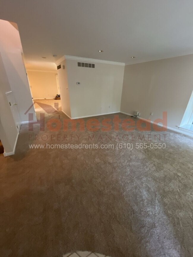 Foto del edificio - 3 BEDROOM 2.5 BATHROOM HOME FOR RENT IN MEDIA