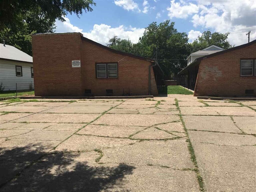 FRENTE - 1031 S Emporia St