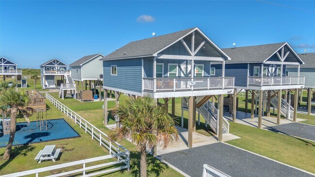 Foto del edificio - 1079 Cedar Ln