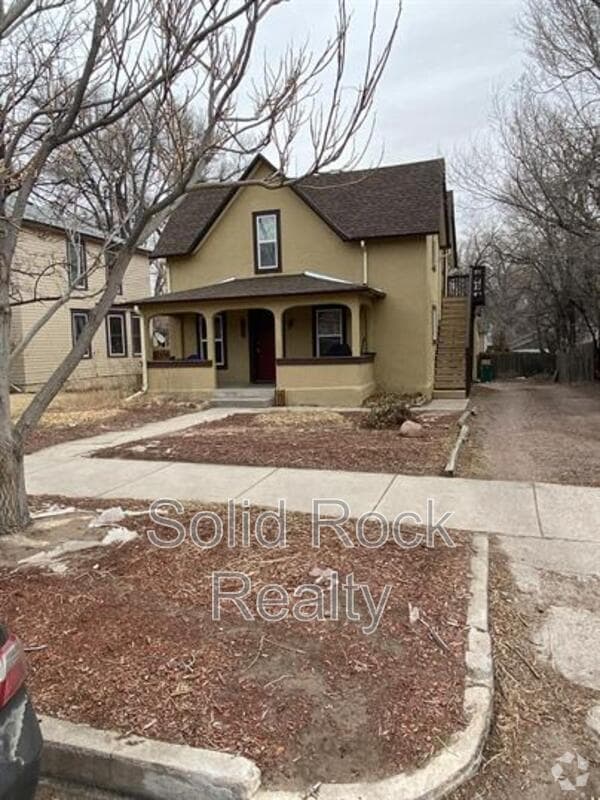Building Photo - 823 N Corona St