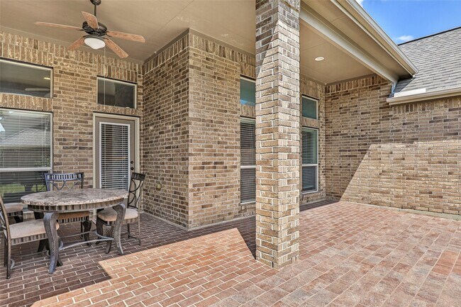 Foto del edificio - 6703 Honeycrest Lane