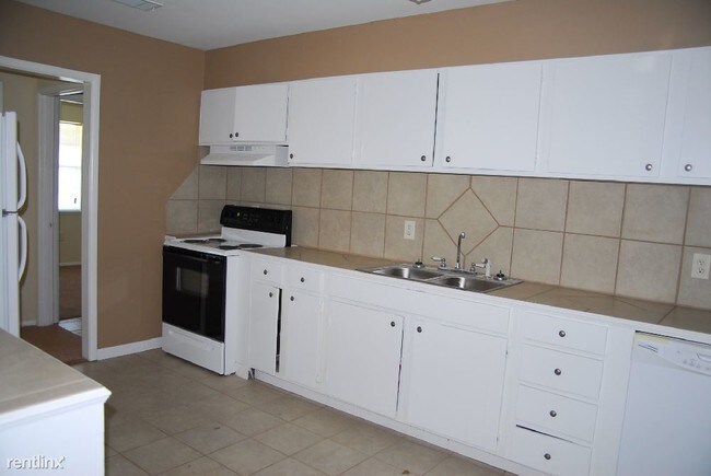 Foto del edificio - 3 br, 1 bath House - 2615 Demaret Dr