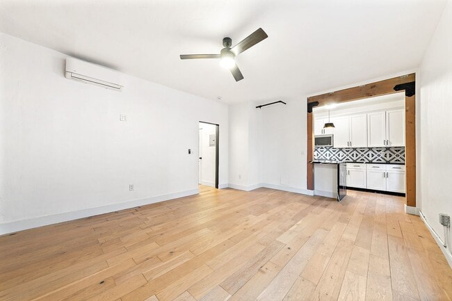 Interior Photo - Casa Real