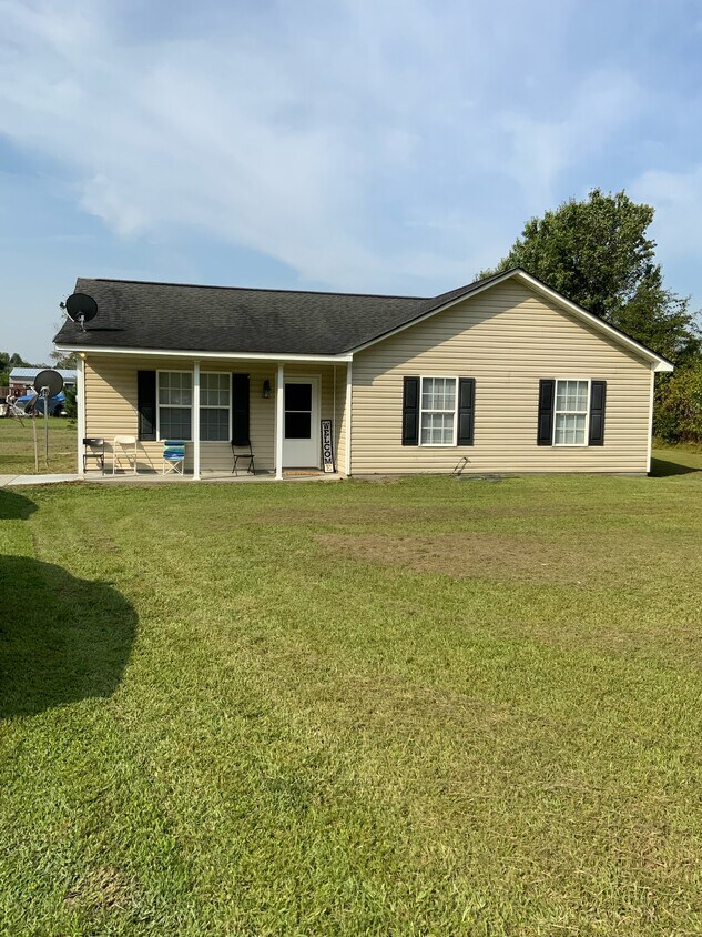 Primary Photo - 700 Green Pastures Rd
