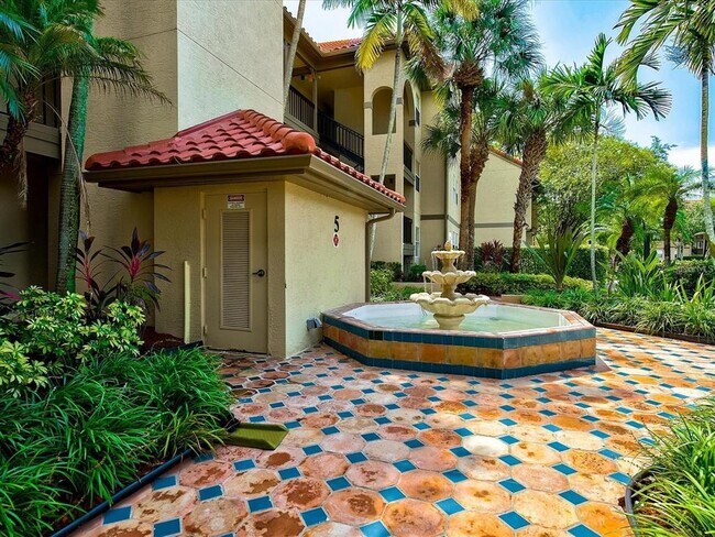 Foto del edificio - 2400 Feather Sound Dr