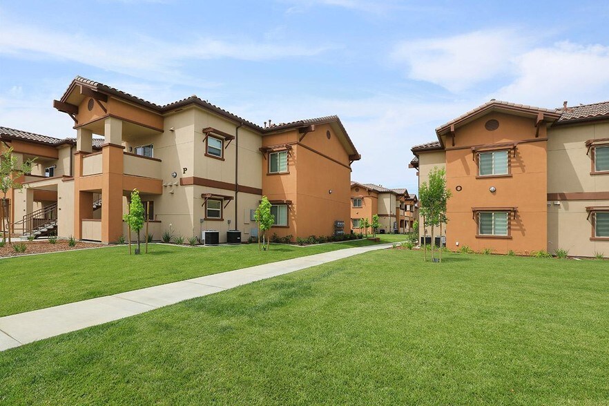 Apartment Houses watermark apartment homes rentals - bakersfield, ca | apartments Apartment Houses watermark apartment homes rentals - bakersfield, ca | apartments