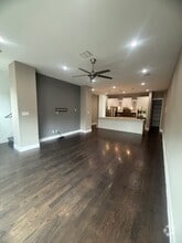 Building Photo - 3008 Zenia Dr