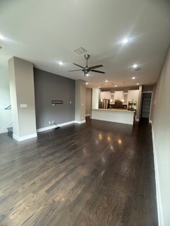 Foto del edificio - 3008 Zenia Dr