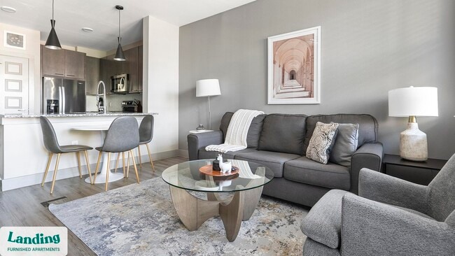 Foto del edificio - 6107 E Riverside Dr