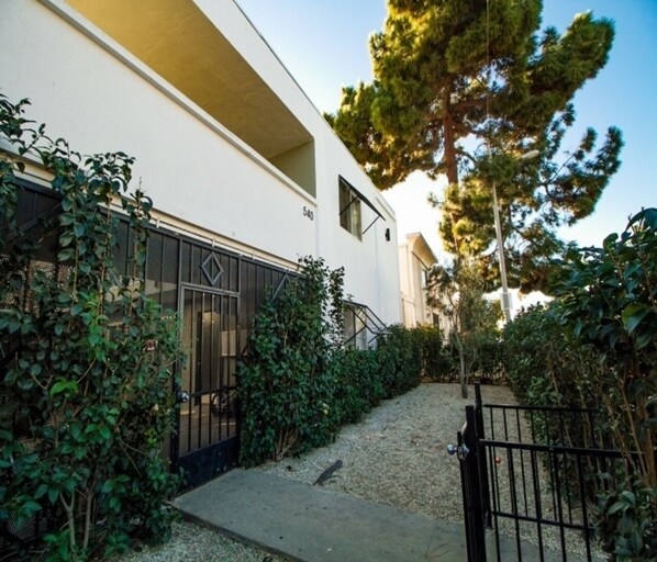 Building Photo - 540 Cuesta Del Mar Dr
