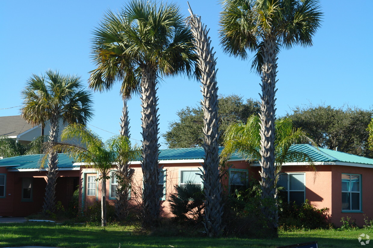 Building Photo - 200 Palmetto Ave