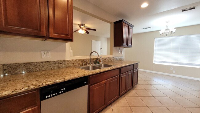 Foto del edificio - Popular Escondido Single Story 3 Bedroom Home!