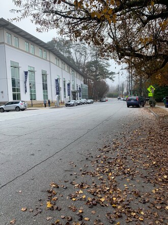 Foto del edificio - 1357 Oxford Rd NE