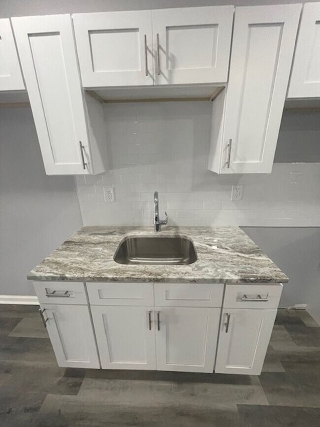 Foto del edificio - Anika Homes 4 Bedroom