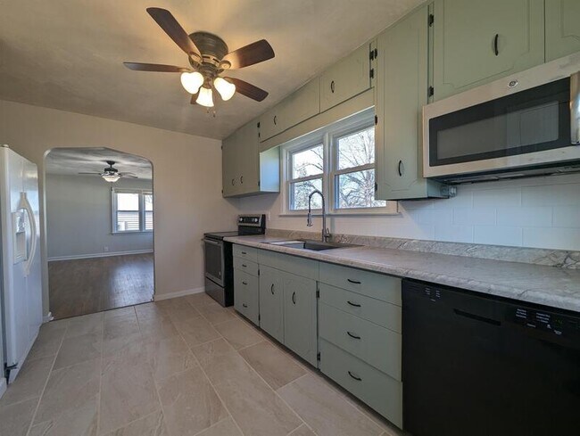 Foto del edificio - 130 13th Ave E