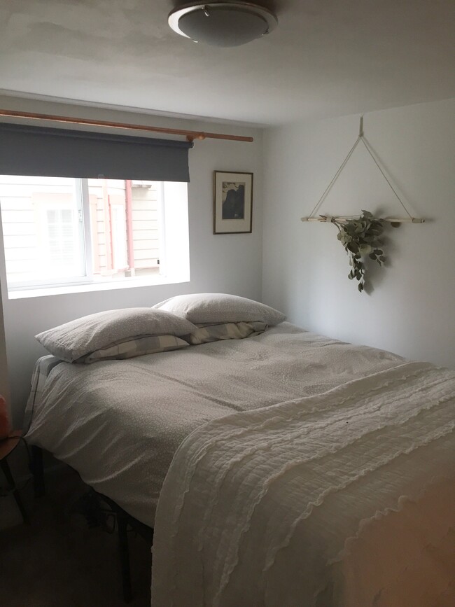 Bedroom - 1526 14th Ave S