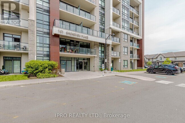 Building Photo - 101-101 Shoreview Pl