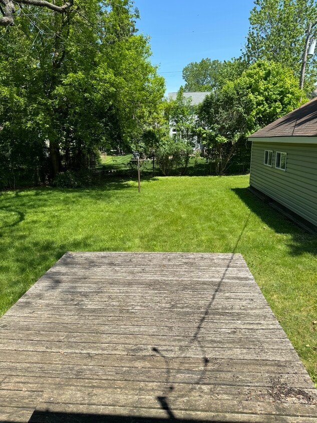 Photo - 811 Canal St (Milford Charter Township, MI)