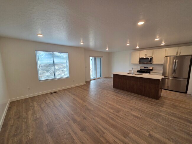 Building Photo - 4426 North St