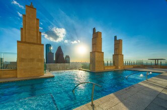 SKY Pool - Market Square Tower