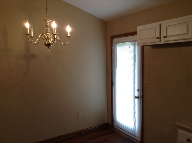 Building Photo - 610 Tupelo Dr